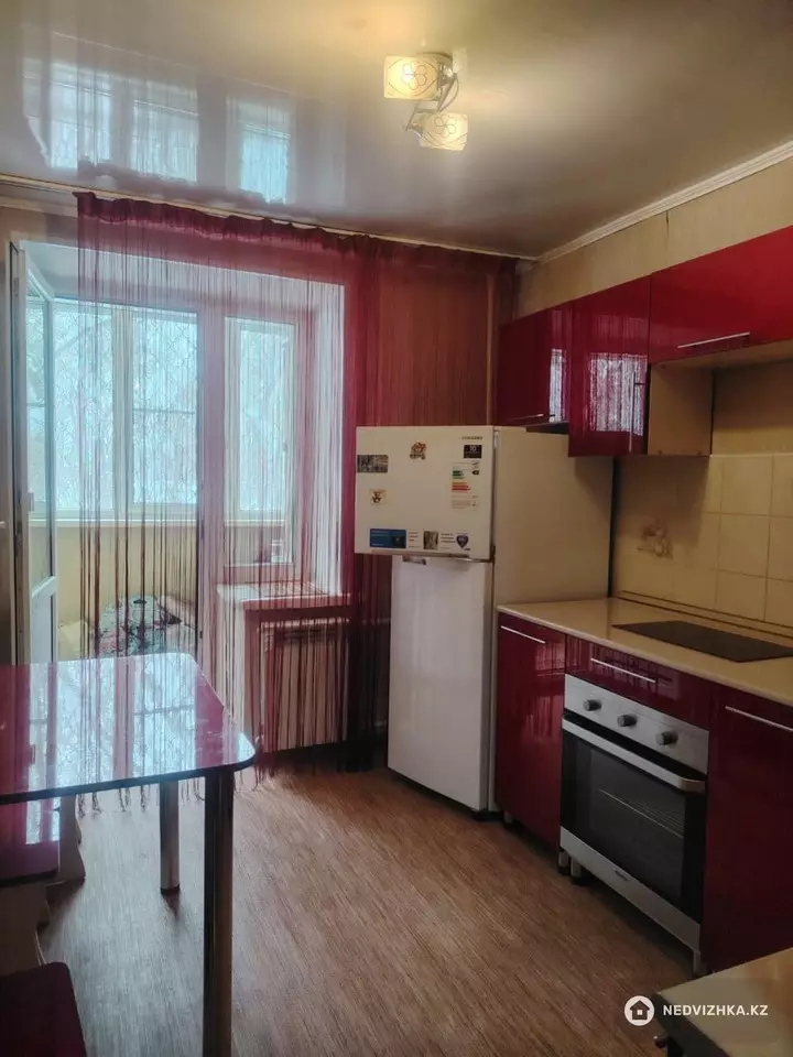 1-комнатная квартира, этаж 1 из 9, 39 м²