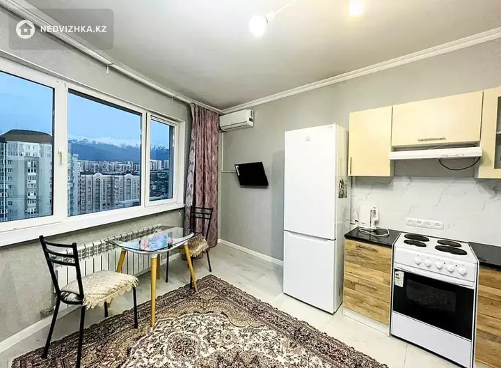 2-комнатная квартира, этаж 15 из 16, 57 м², фотография 2