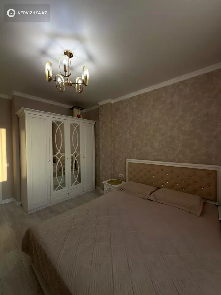 2-комнатная квартира, этаж 7 из 10, 60 м², фотография 3