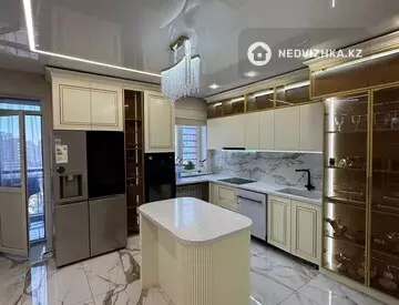 3-комнатная квартира, этаж 13 из 15, 109 м², миниатюра 3