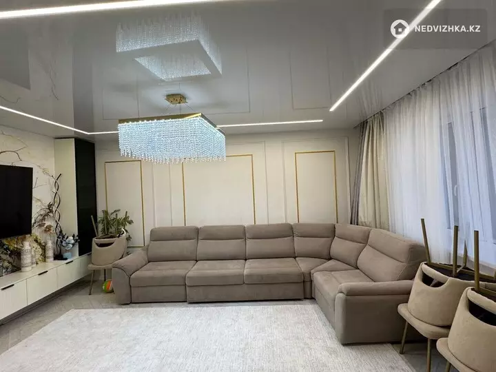 3-комнатная квартира, этаж 13 из 15, 109 м², фотография 5