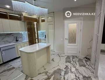 3-комнатная квартира, этаж 13 из 15, 109 м², миниатюра 9