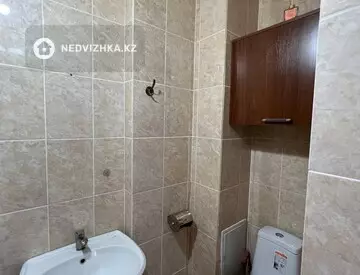 3-комнатная квартира, этаж 4 из 5, 70 м², миниатюра 4
