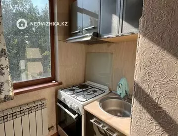 3-комнатная квартира, этаж 4 из 5, 70 м², миниатюра 7