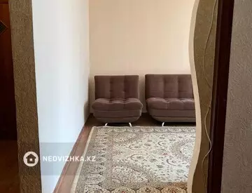 3-комнатная квартира, этаж 4 из 5, 70 м², миниатюра 10
