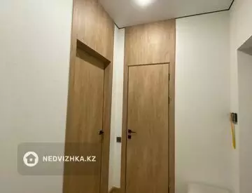 3-комнатная квартира, этаж 9 из 14, 61 м², миниатюра 11