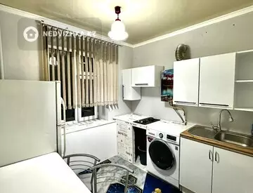 1-комнатная квартира, этаж 4 из 4, 5 м², Посуточно