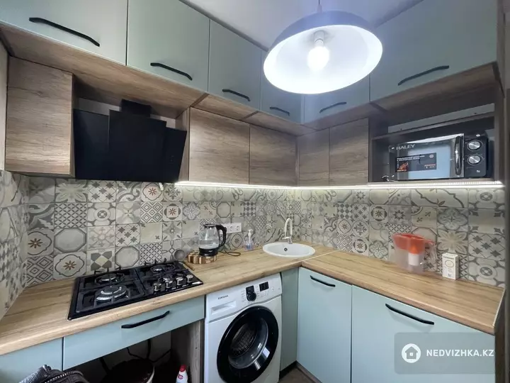 1-комнатная квартира, этаж 2 из 4, 33 м², фотография 2