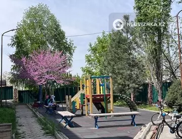 4-комнатная квартира, этаж 3 из 3, 150 м², миниатюра 12