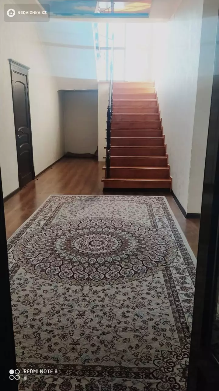 7-комнатный дом, 11 соток, 32 м², фотография 4