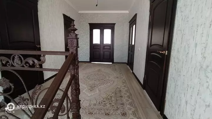 7-комнатный дом, 11 соток, 32 м², фотография 5