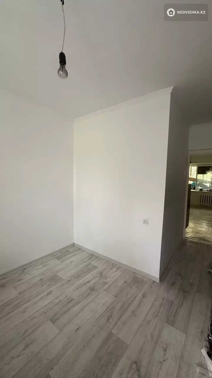 3-комнатная квартира, этаж 4 из 5, 60 м², фотография 2