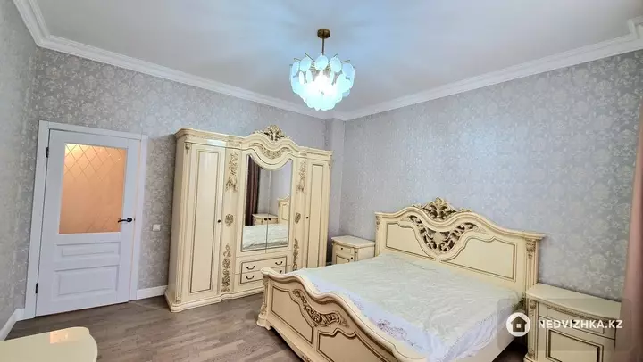 3-комнатная квартира, этаж 6 из 9, 85 м², фотография 4