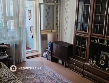 3-комнатная квартира, этаж 2 из 6, 63 м²