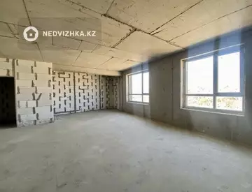 2-комнатная квартира, этаж 2 из 5, 61 м², миниатюра 3