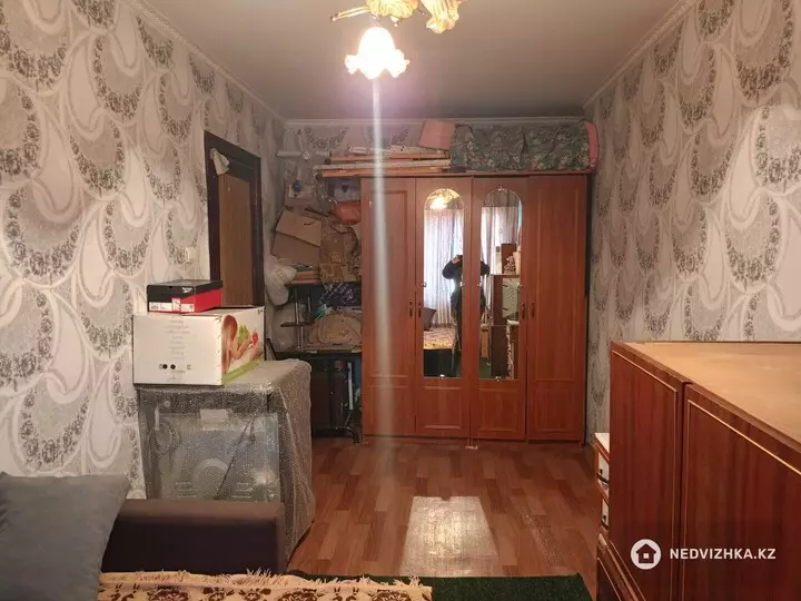 2-комнатная квартира, этаж 4 из 5, 45 м², фотография 3