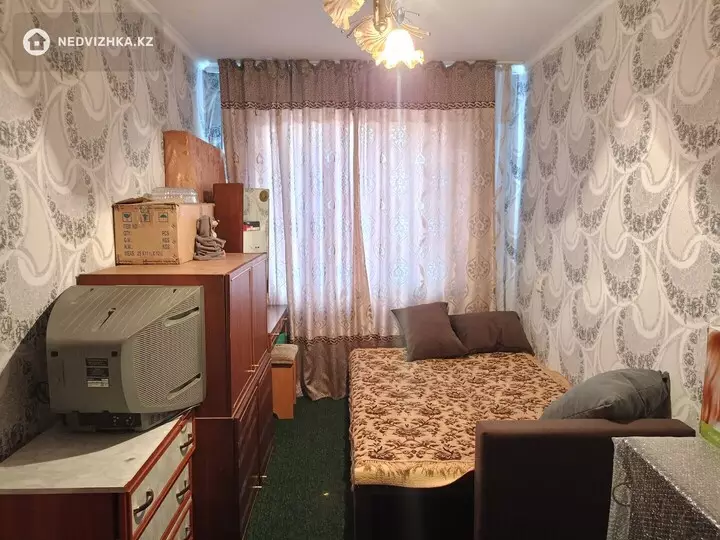 2-комнатная квартира, этаж 4 из 5, 45 м², фотография 4
