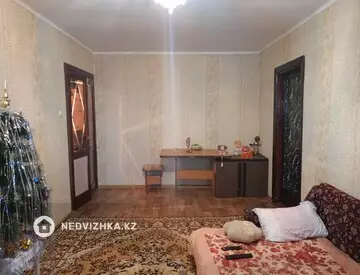 2-комнатная квартира, этаж 4 из 5, 45 м²