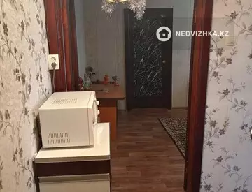 2-комнатная квартира, этаж 4 из 5, 45 м², миниатюра 6