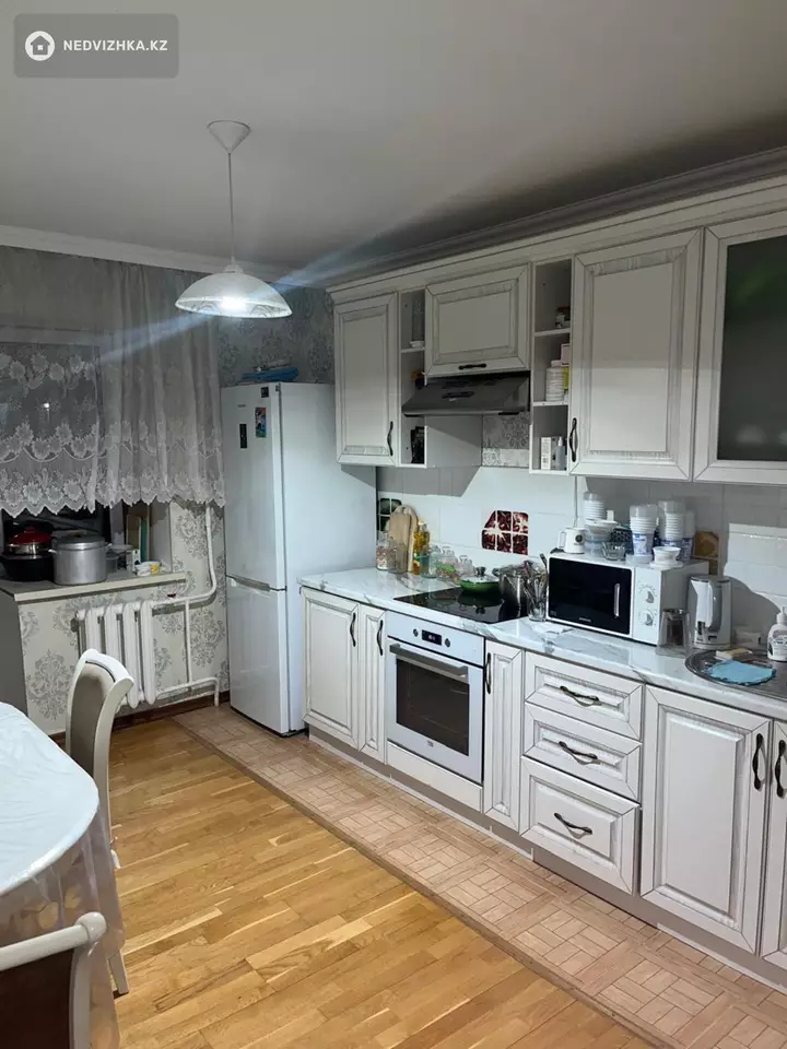 3-комнатная квартира, этаж 7 из 10, 80 м², фотография 3
