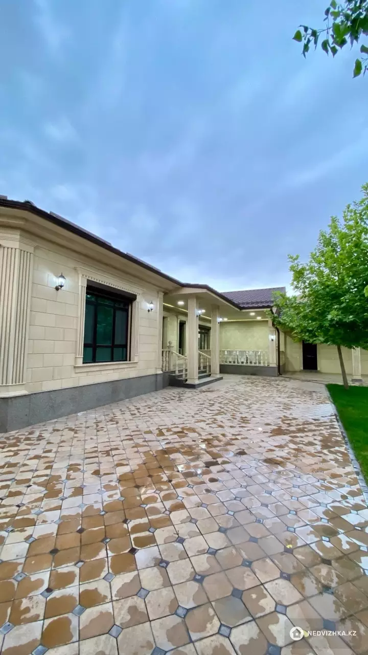 5-комнатный дом, 10 соток, 260 м², фотография 2