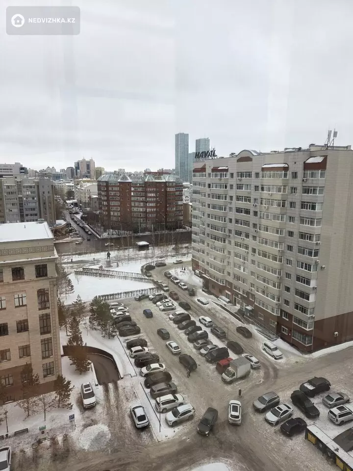 1-комнатная квартира, этаж 8 из 25, 39 м²