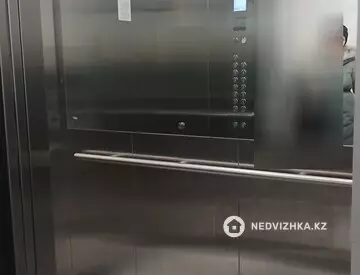 2-комнатная квартира, этаж 15 из 17, 56 м², миниатюра 8