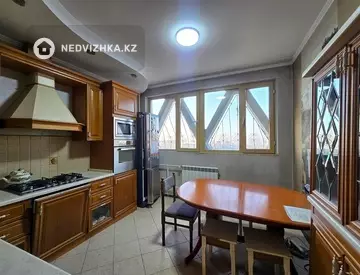 3-комнатная квартира, этаж 8 из 8, 70 м², миниатюра 5