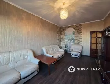 3-комнатная квартира, этаж 8 из 8, 70 м², миниатюра 7