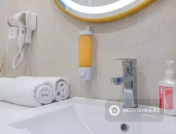 2-комнатная квартира, этаж 8 из 9, 45 м², По часам, миниатюра 9