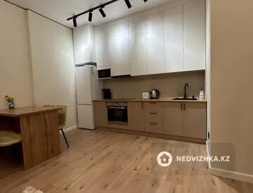 2-комнатная квартира, этаж 2 из 12, 45 м², Посуточно, миниатюра 6
