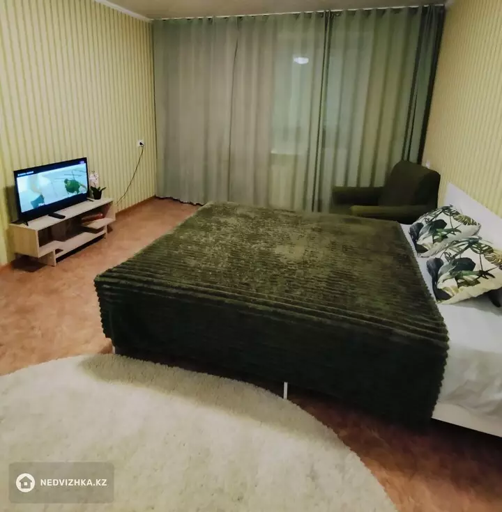 1-комнатная квартира, этаж 1 из 5, 41 м², Посуточно, фотография 3
