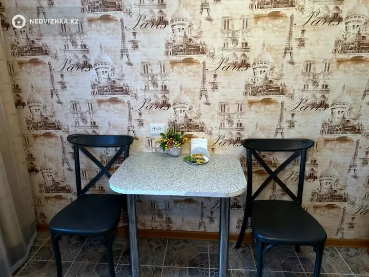 1-комнатная квартира, этаж 1 из 5, 41 м², Посуточно, фотография 5