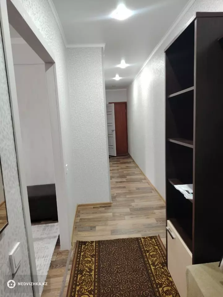 2-комнатная квартира, этаж 2 из 4, 60 м², фотография 4