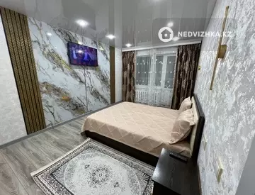 1-комнатная квартира, этаж 8 из 10, 40 м², По часам, миниатюра 1