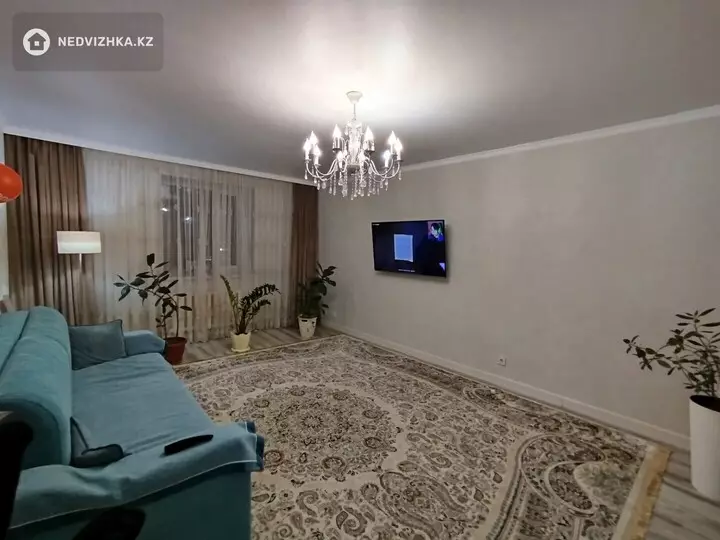 2-комнатная квартира, этаж 2 из 5, 60 м², На длительный срок, фотография 2
