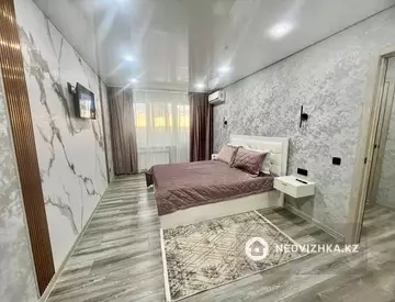 1-бөлмелі пәтер, қабат 8 барлық қабат саны 9, 40 м², По часам, 9-нобай