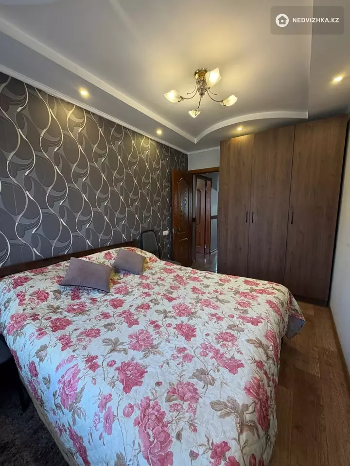 3-комнатная квартира, этаж 3 из 4, 64 м², фотография 4