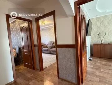 3-комнатная квартира, этаж 3 из 4, 64 м², миниатюра 10