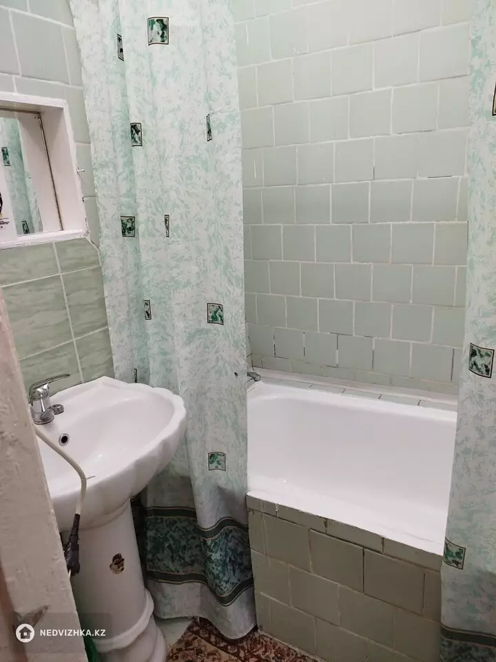 3-комнатная квартира, этаж 2 из 2, 65 м², фотография 4