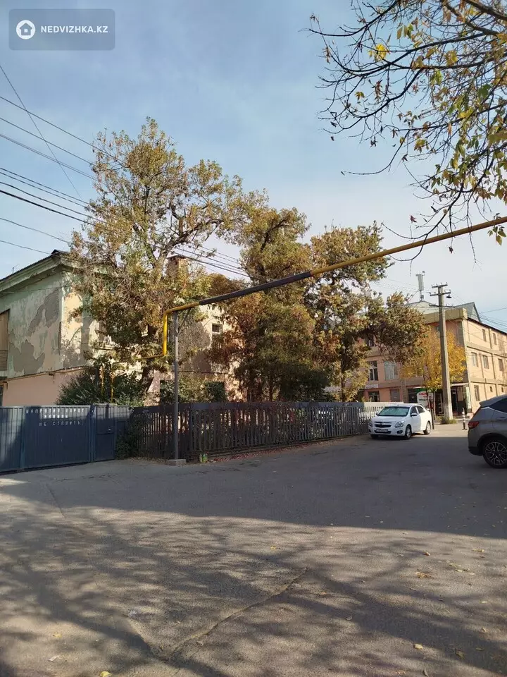 3-комнатная квартира, этаж 2 из 2, 65 м², фотография 2
