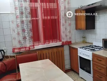 3-комнатная квартира, этаж 2 из 2, 65 м², миниатюра 10