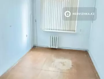 Помещение, этаж 1 из 4, В жилом доме, 44 м²