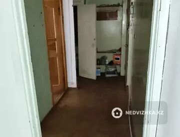 Помещение, этаж 1 из 4, В жилом доме, 44 м²