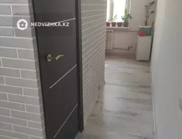 2-комнатная квартира, этаж 2 из 5, 43 м², миниатюра 6