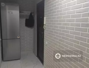 2-комнатная квартира, этаж 2 из 5, 43 м², миниатюра 7