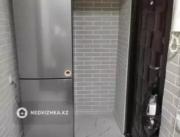 2-комнатная квартира, этаж 2 из 5, 43 м², миниатюра 9