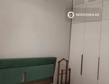 2-комнатная квартира, этаж 2 из 12, 68 м², миниатюра 10