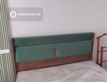 2-комнатная квартира, этаж 2 из 12, 68 м², миниатюра 7