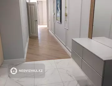 2-комнатная квартира, этаж 11 из 12, 70 м², миниатюра 10